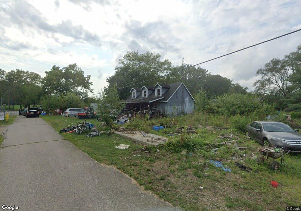 2614 E Main Cross St, Columbus, IN 47201 - photo 1