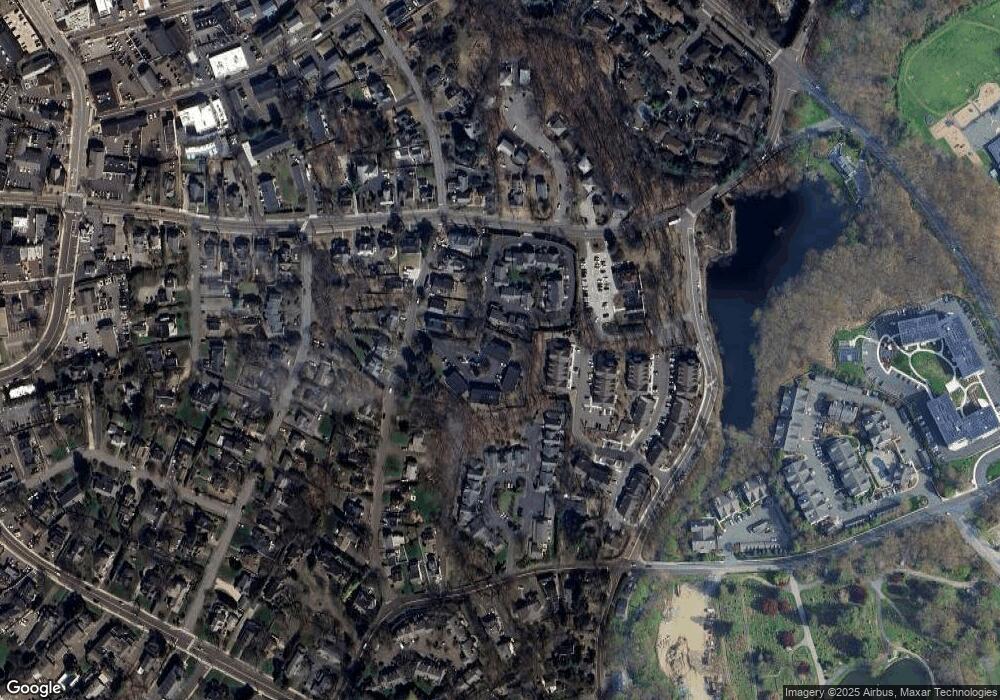 168 Summer St unit C, New Canaan, CT 06840 - photo 1