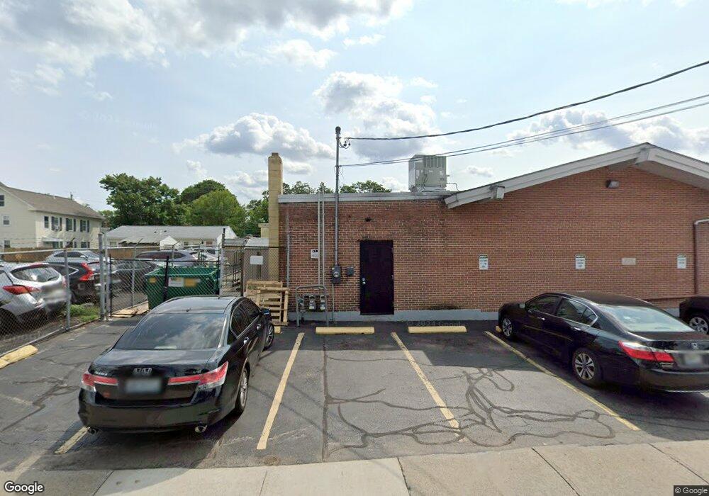 964 Cranston St, Cranston, RI 02920 - photo 1