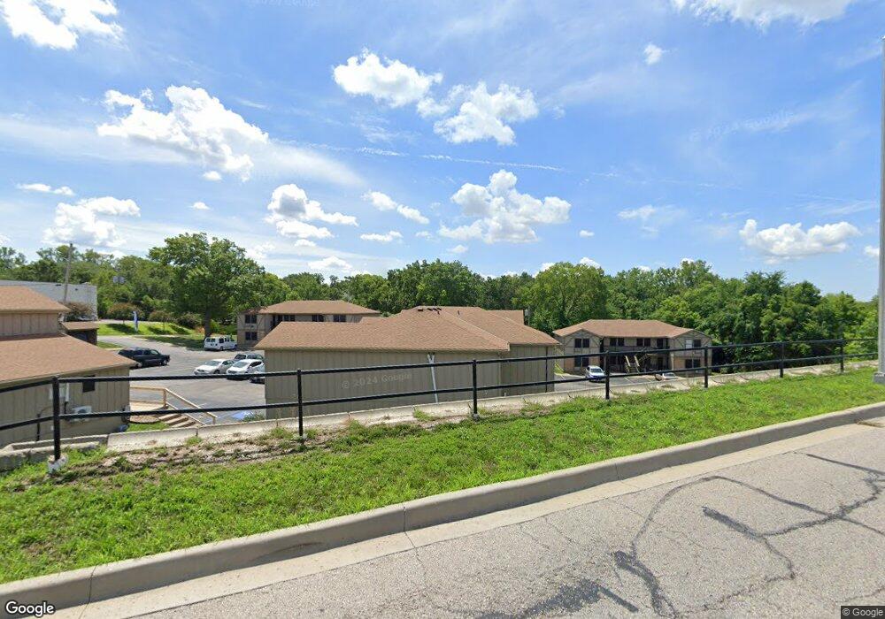 6320 Caenen Lake Rd unit G, Shawnee, KS 66216 - photo 1