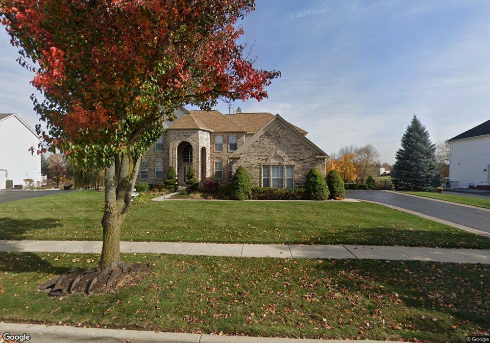 611 Brookside Ave, Algonquin, IL 60102 - photo 1