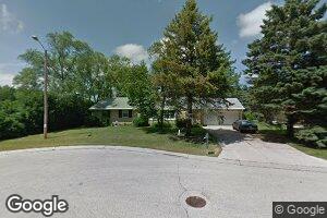 558 W Luebbe Ln, Milwaukee, WI 53217