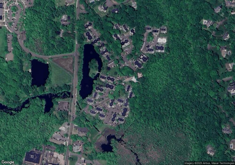 4 Dogberry Ln, Ridgefield, CT 06877 - photo 1