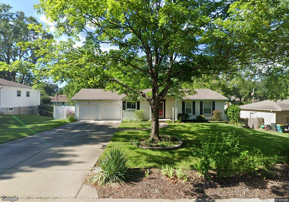 11720 W 54th St, Shawnee, KS 66203 - photo 1