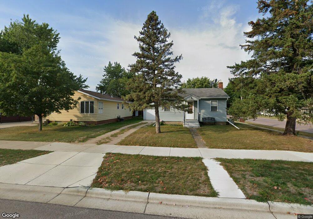 1127 N Jefferson St, New Ulm, MN 56073 - photo 1