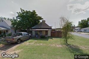 402 S 6th Ave, Fairview, OK 73737