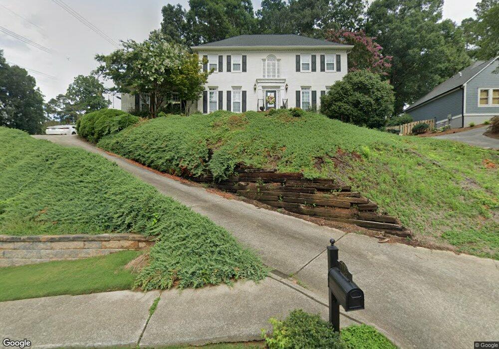 1706 Barrington Cir, Marietta, GA 30062 - photo 1