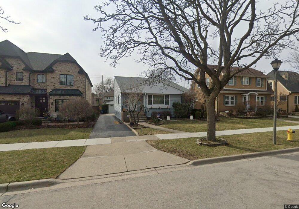 680 S Parkside Ave, Elmhurst, IL 60126 - photo 1