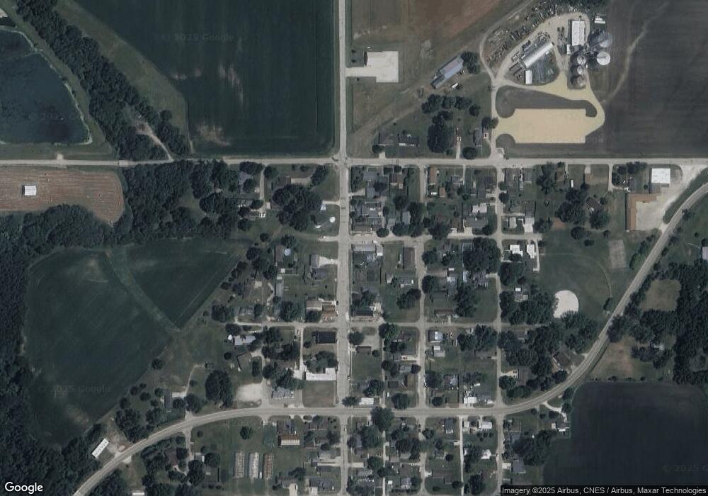 202 Cedar St, Cedar Point, IL 61316 - photo 1