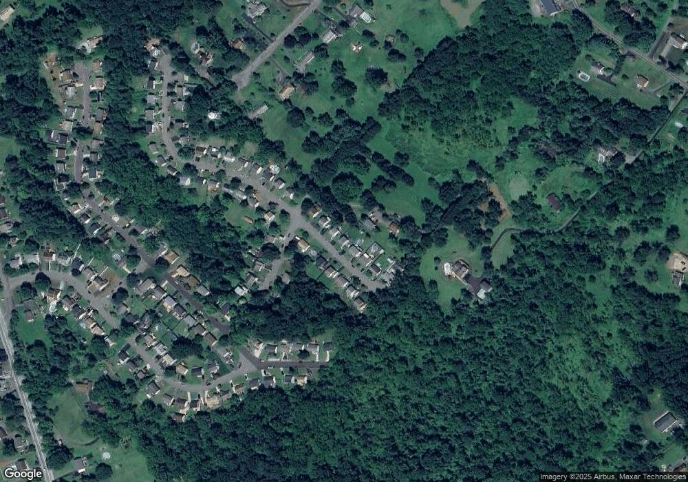 33 Alans Ln, Boyertown, PA 19512 - photo 1