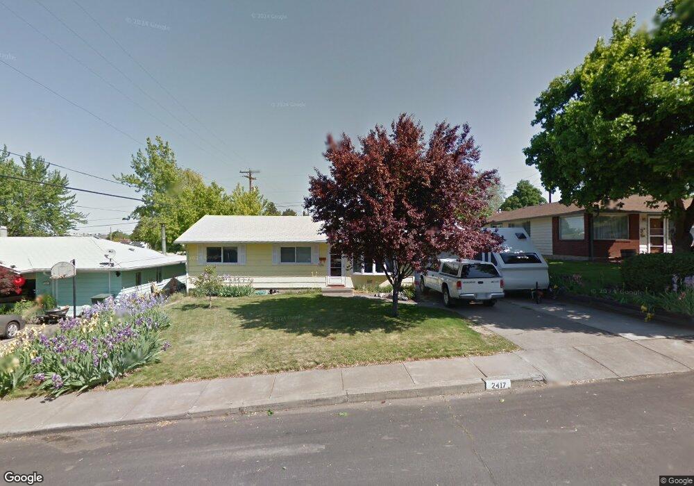 2417 SW Nye Ave, Pendleton, OR 97801 - photo 1