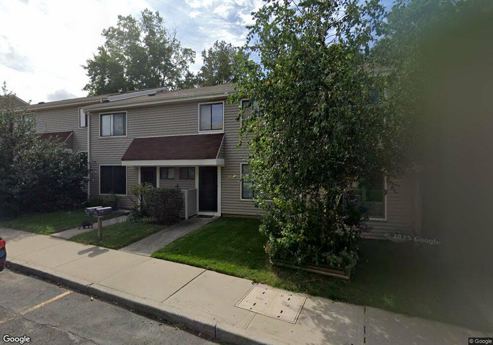 56 Arrowood Ct unit 604, Staten Island, NY 10309 - photo 1