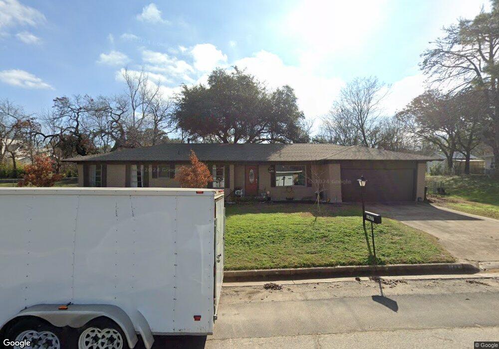 1427 W Water St, Weatherford, TX 76086 - photo 1