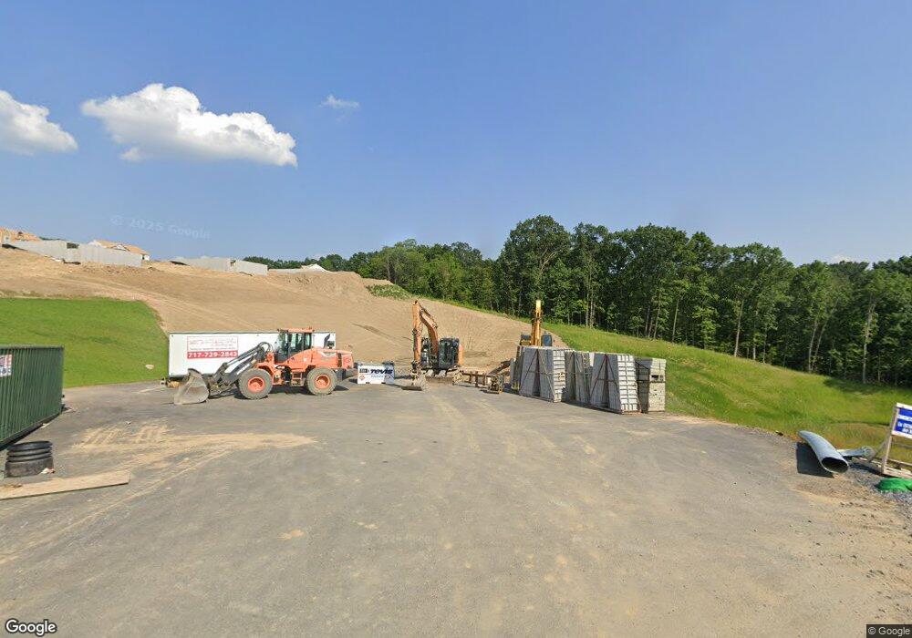 300 Peridot Dr, Chambersburg, PA 17202 - photo 1