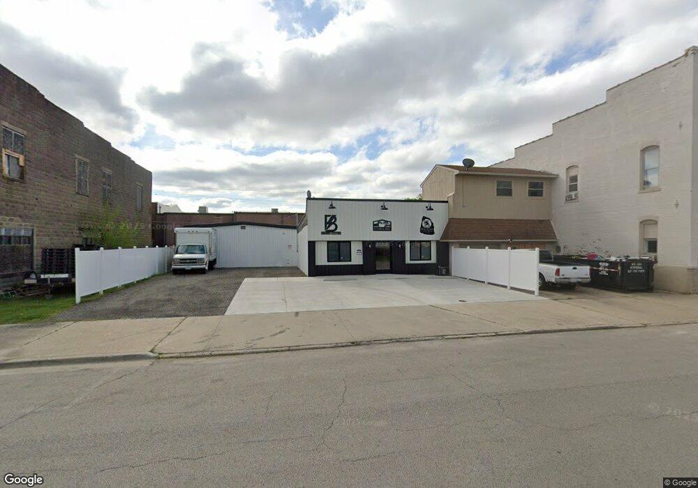 228 S Chicago St, Lincoln, IL 62656 - photo 1