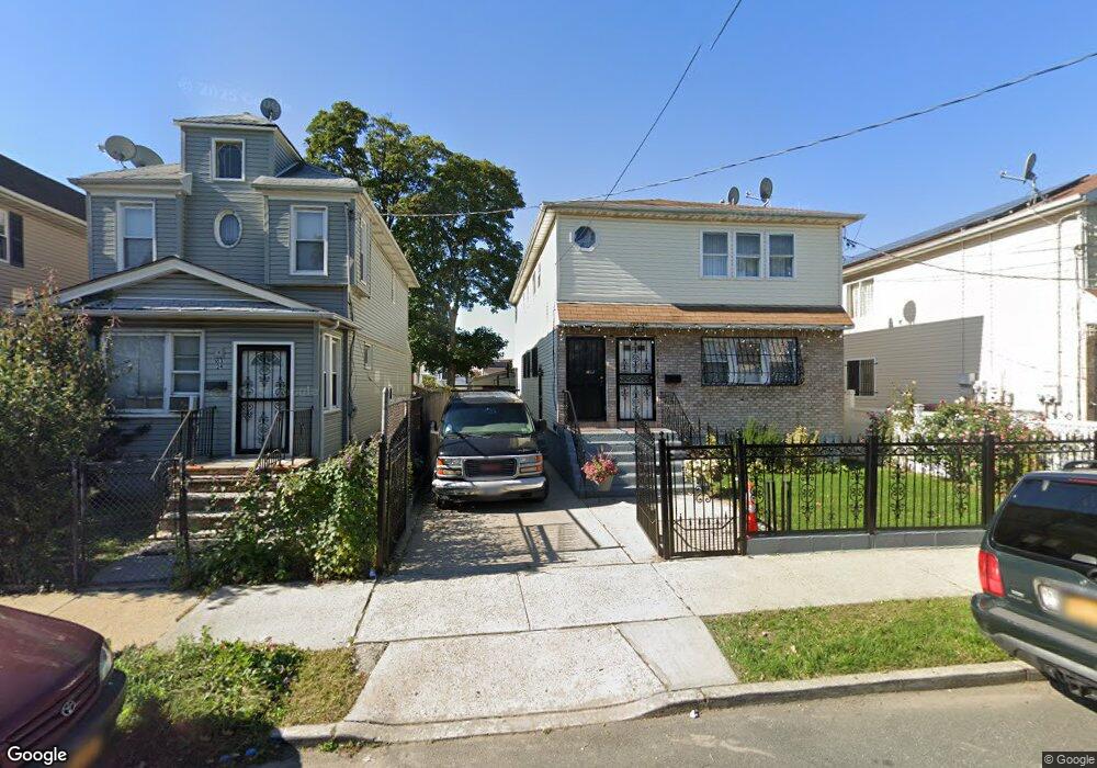 10324 169th St, Jamaica, NY 11433 - photo 1