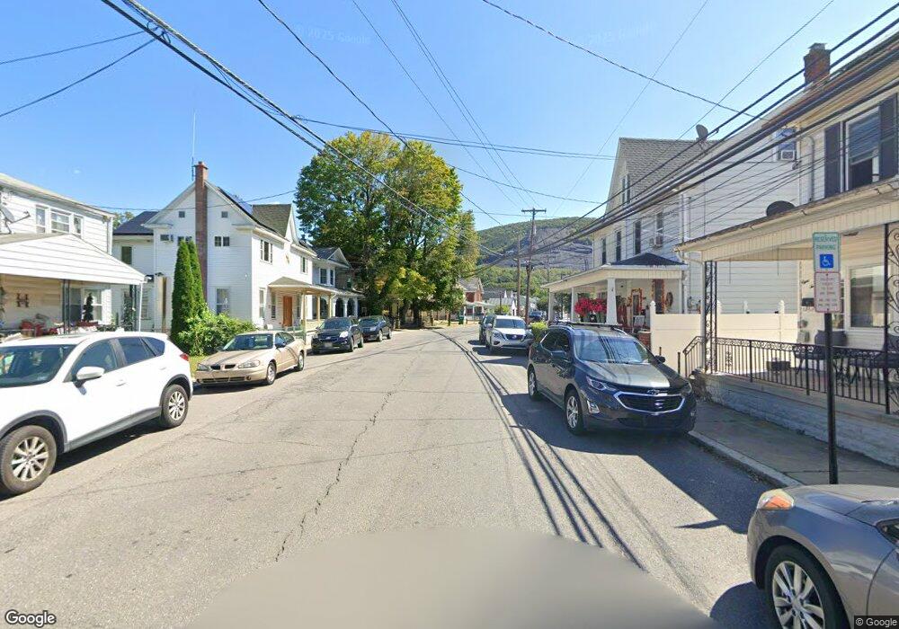 833 Center St unit 835, Coal Township, PA 17866 - photo 1