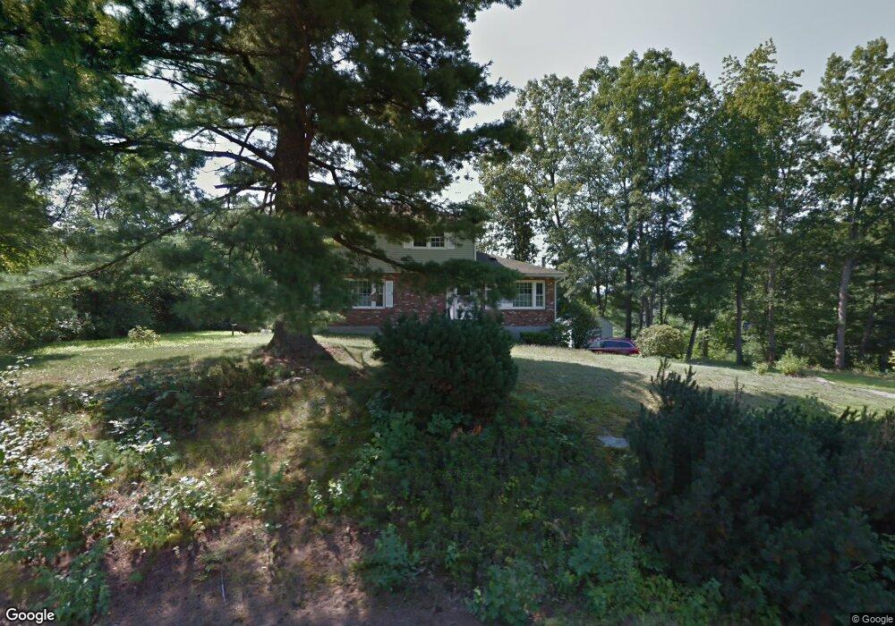 2 Seminole Place, Londonderry, NH 03053 - photo 1