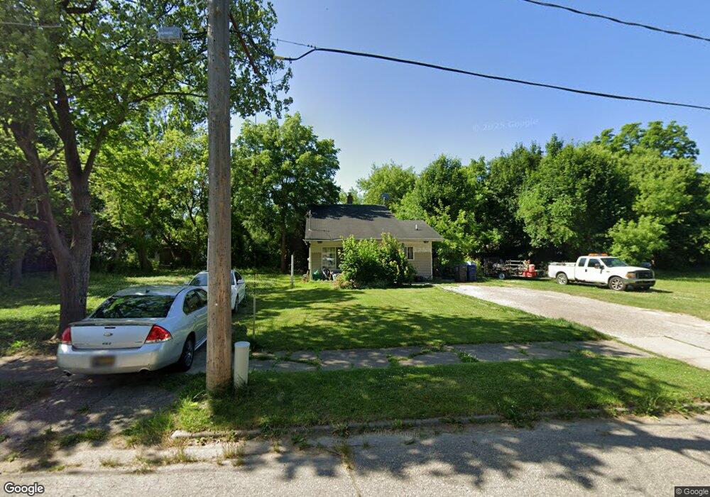 218 Peer Ave, Flint, MI 48503 - photo 1