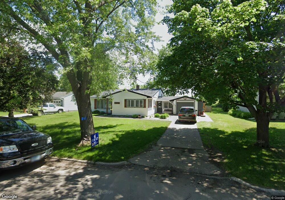 900 Westwood Dr, Alexandria, MN 56308 - photo 1