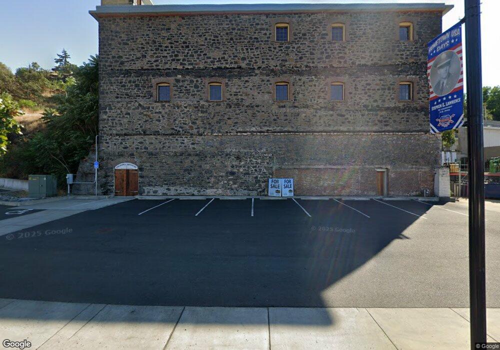 908 E 2nd St, the Dalles, OR 97058 - photo 1