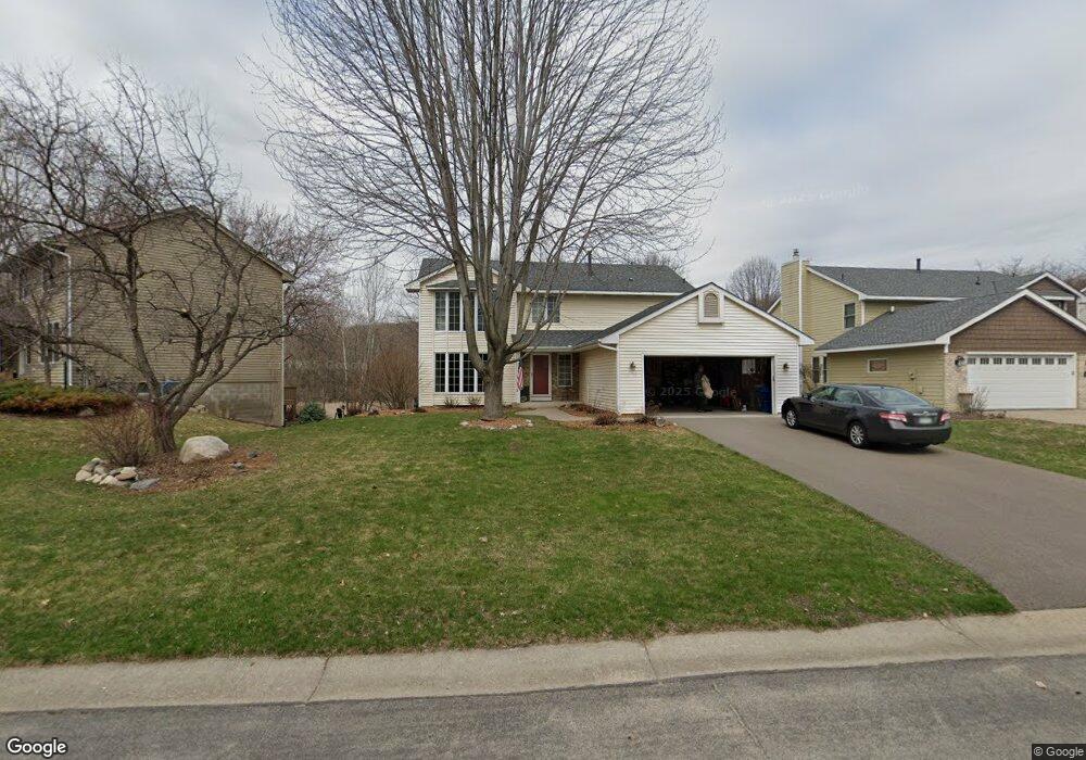 19585 Vine Ridge Rd, Excelsior, MN 55331 - photo 1