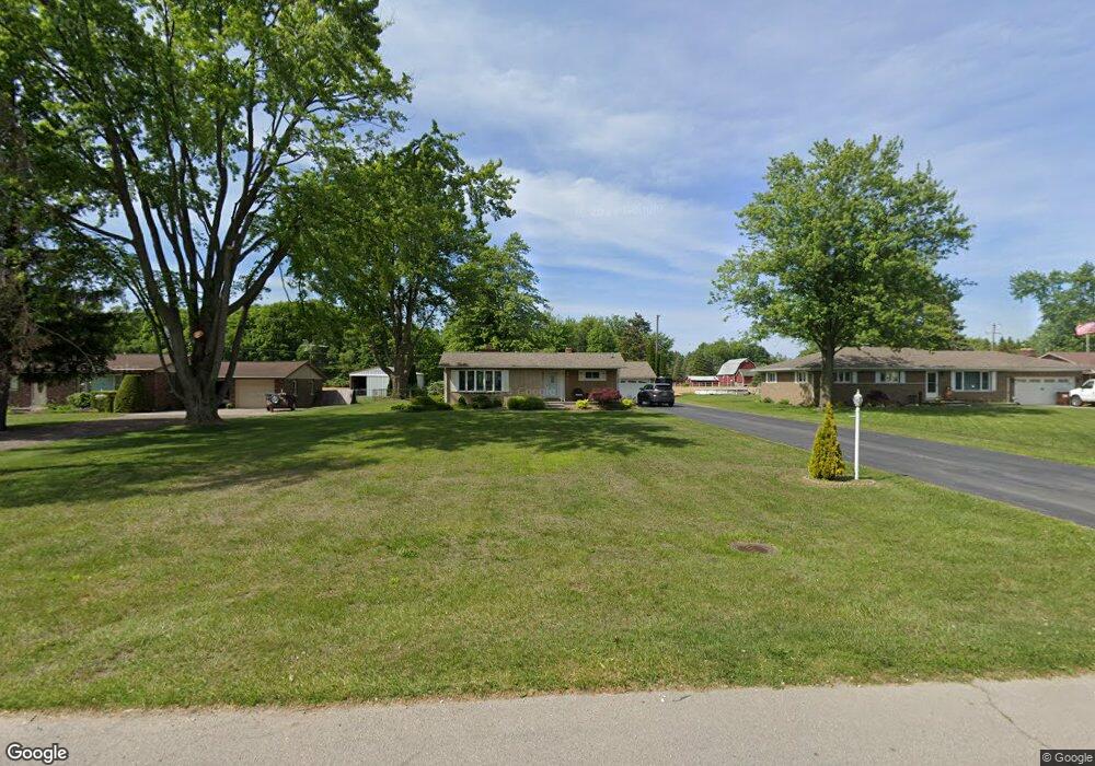 200 Earle Dr, Carleton, MI 48117 - photo 1