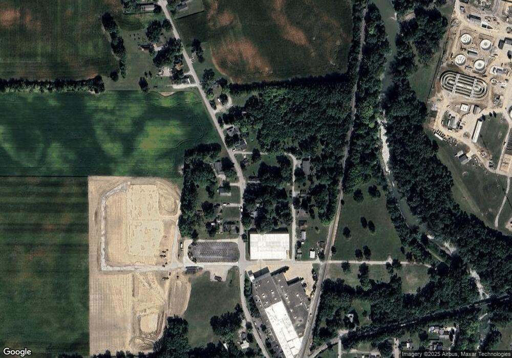 221 N Oak Street Extension, Bluffton, IN 46714 - photo 1