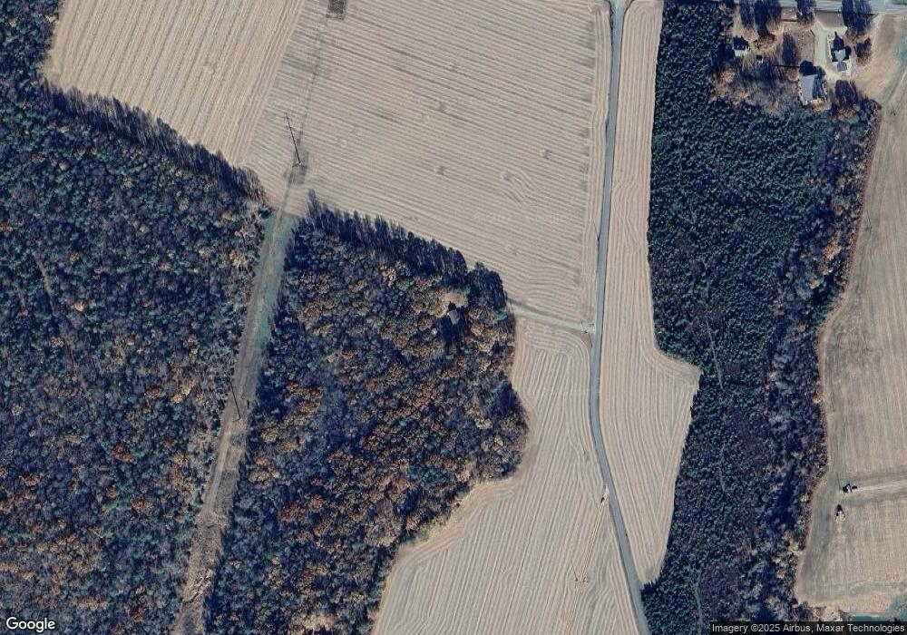 72 Barrow Ln, West Point, VA 23181 - photo 1