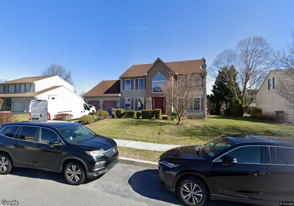 3511 Mohegan Dr, Reading, PA 19608 - photo 1