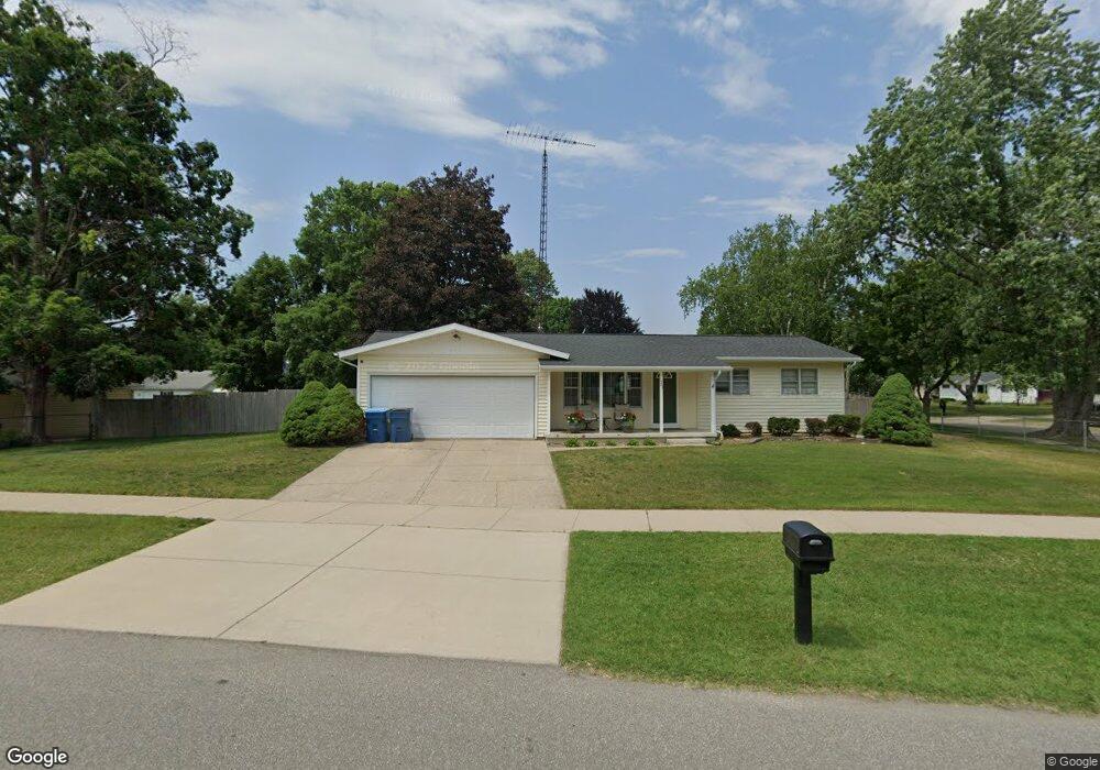 321 E Maple St, Wayland, MI 49348 - photo 1