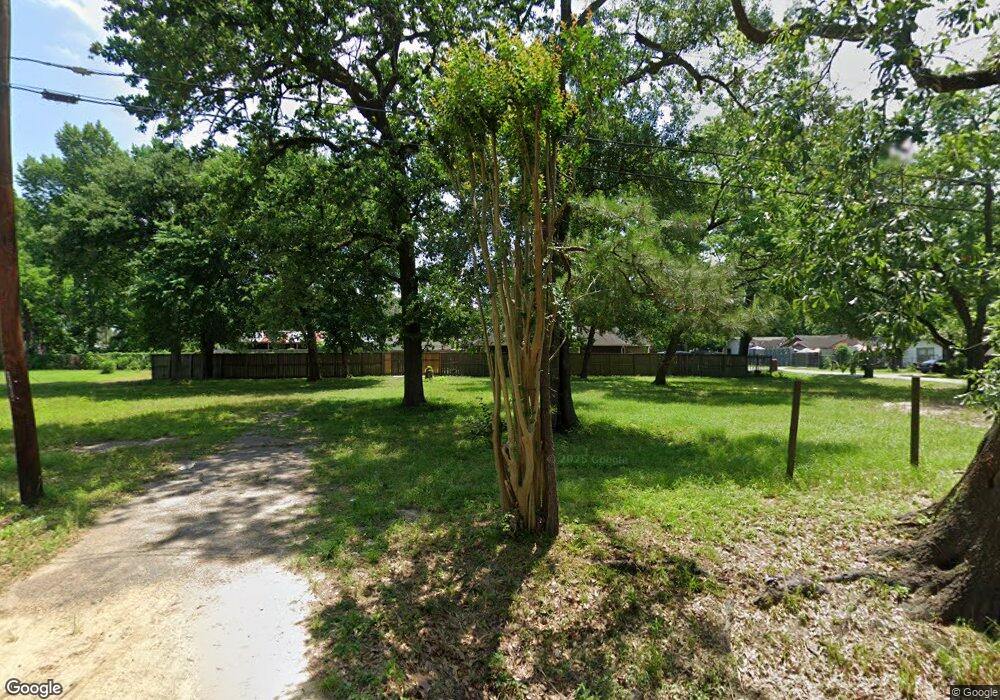 9406 Peachtree, Houston, TX 77016 - photo 1