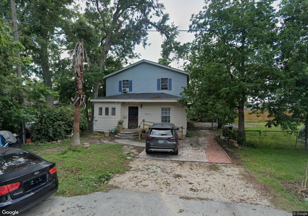 3511 Linn St, Houston, TX 77026 - photo 1