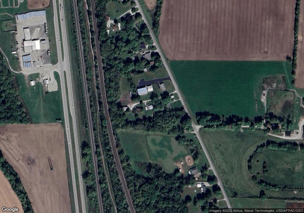 2655 N Court St, Circleville, OH 43113 - photo 1