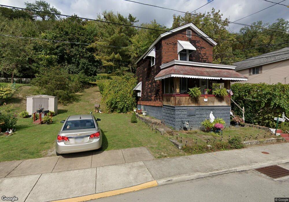 300 Quay St, East Vandergrift, PA 15629 - photo 1