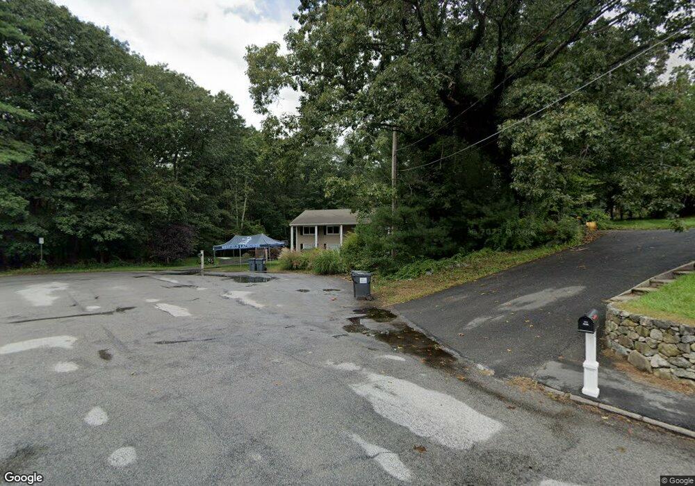 42 Hillcrest Rd, Medfield, MA 02052 - photo 1