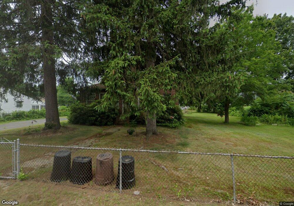 32 Jacob St, Chicopee, MA 01020 - photo 1