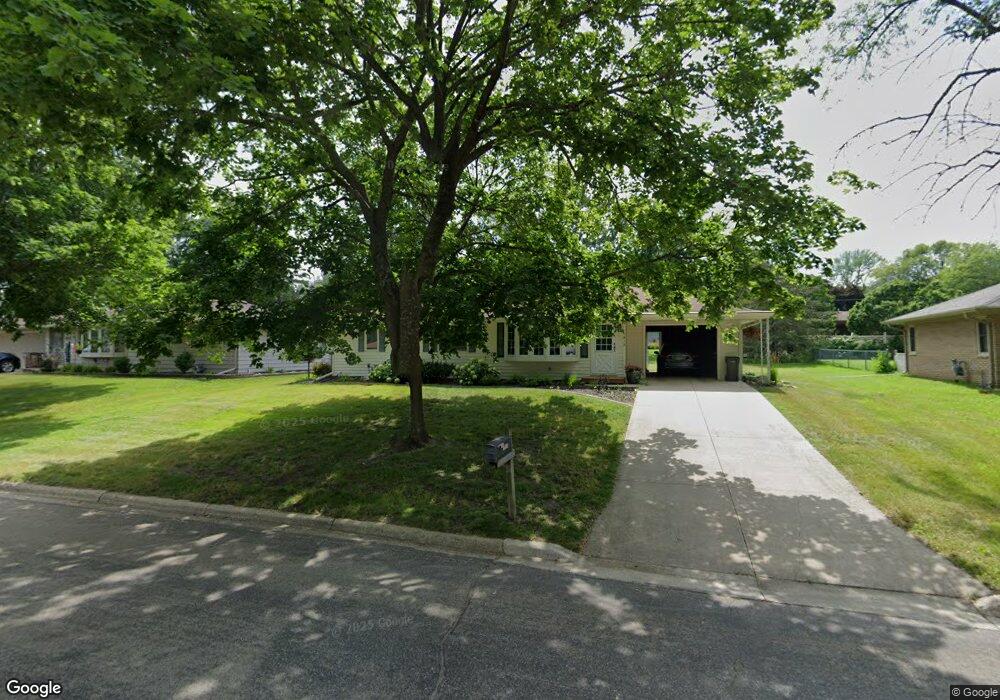 1010 Maplehill Dr, Albert Lea, MN 56007 - photo 1