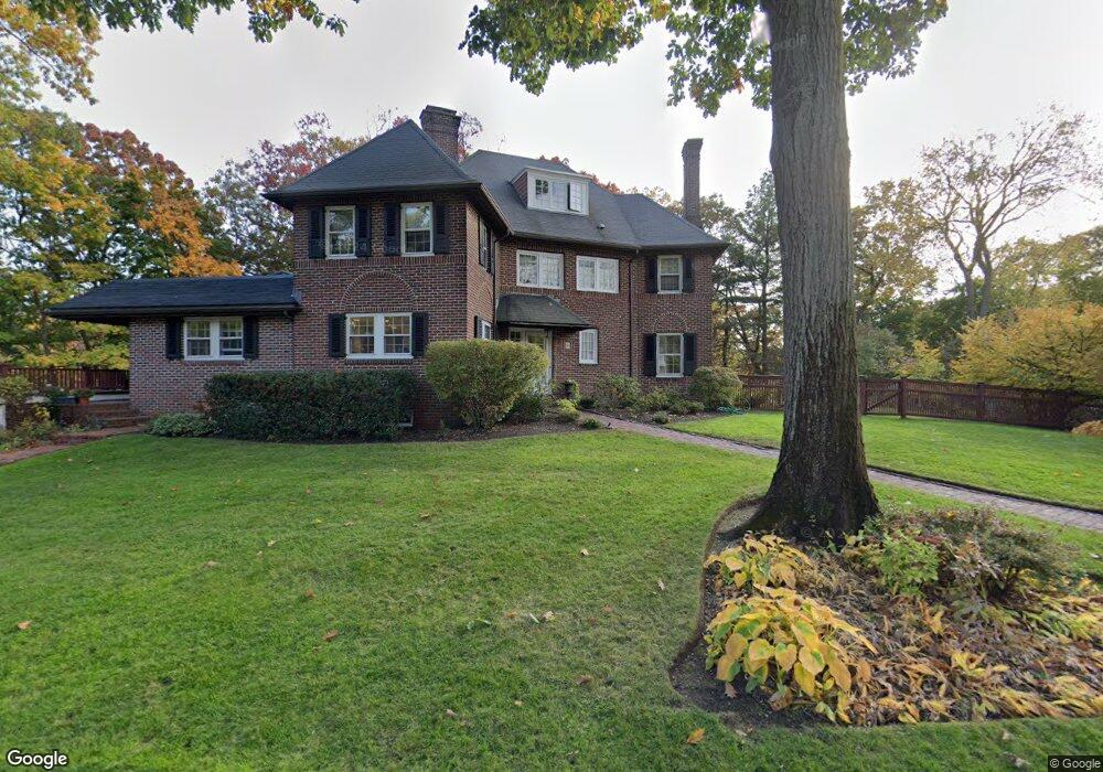 63 Oakwood Rd, Newtonville, MA 02460 - photo 1