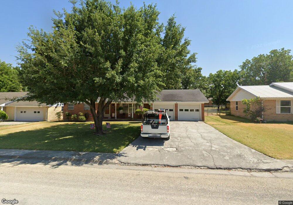 1909 College St, Gainesville, TX 76240 - photo 1