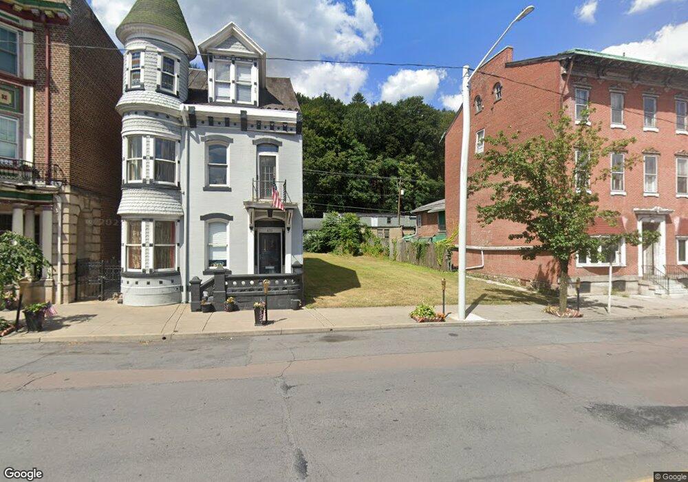 421 Centre St, Ashland, PA 17921 - photo 1