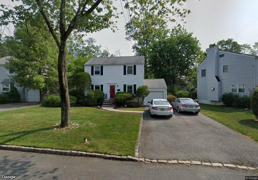 8 Yorktown Terrace, Livingston, NJ 07039 - photo 1