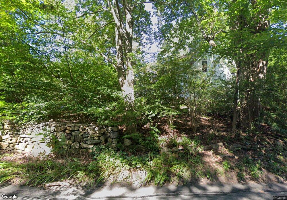 270 N Wilton Rd, New Canaan, CT 06840 - photo 1