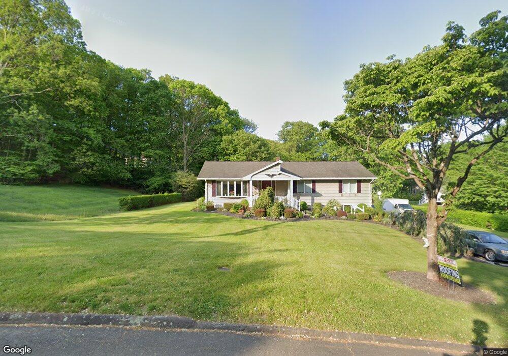 10 Tanager Ln, Trumbull, CT 06611 - photo 1