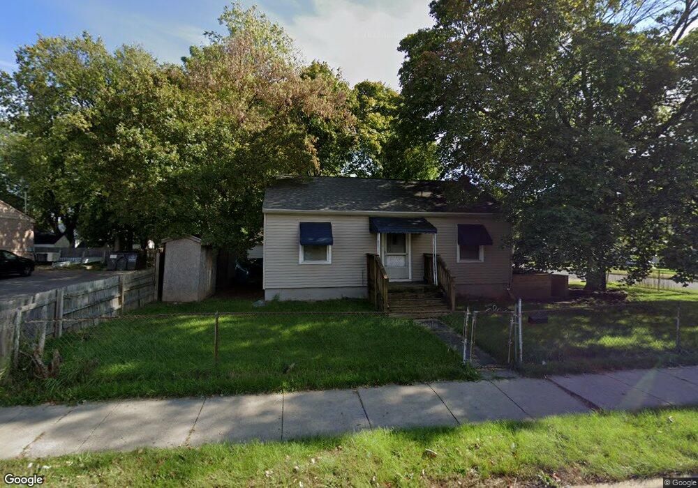 1919 S Mlk Blvd, Lansing, MI 48910 - photo 1