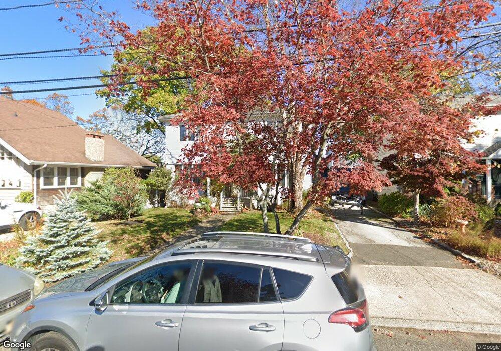 100 Catlin Place, Hewlett, NY 11557 - photo 1