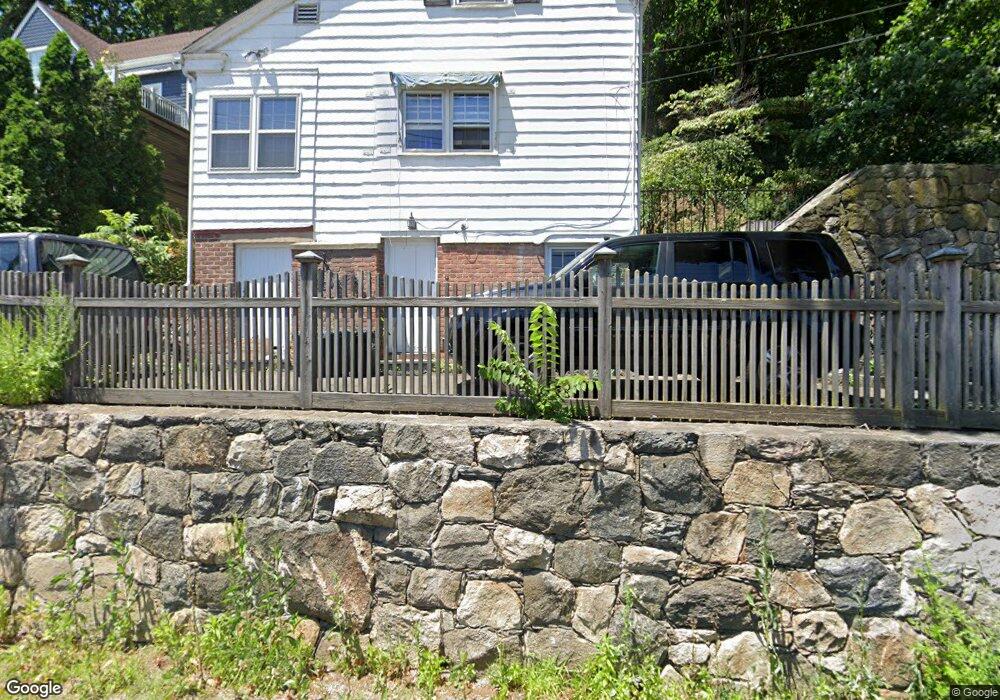 88 River Rd, Cos Cob, CT 06807 - photo 1