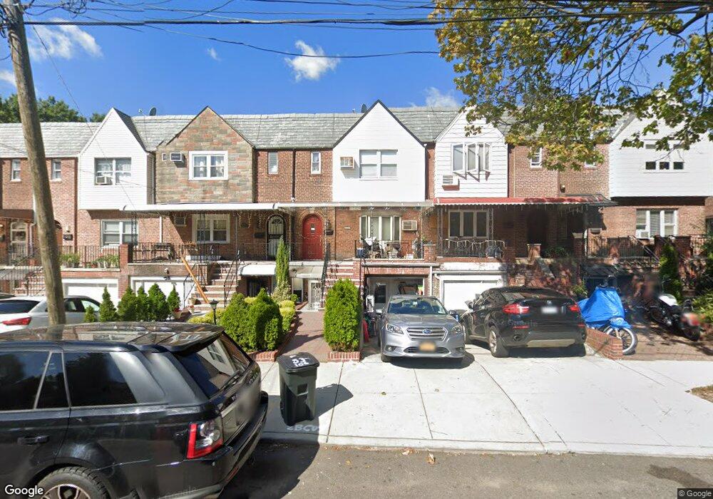 53104 63rd St, Maspeth, NY 11378 - photo 1