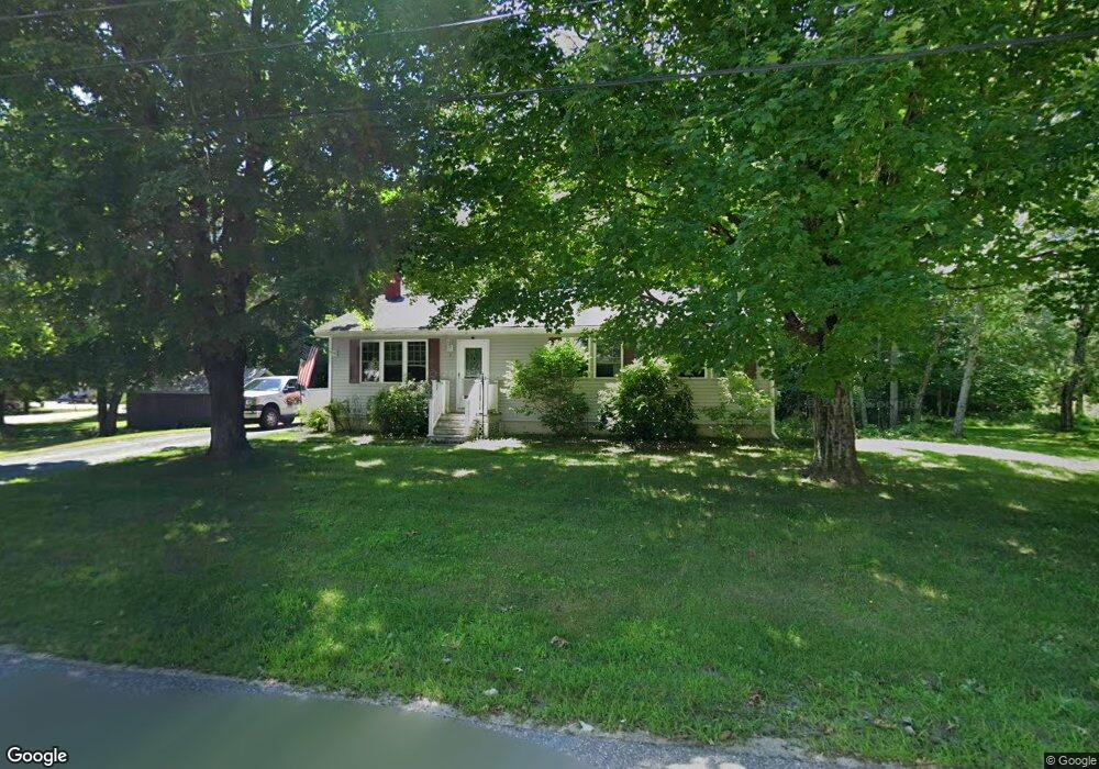 9 5th Ave, Mechanic Falls, ME 04256 - photo 1