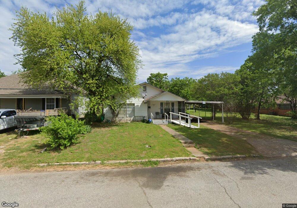 1711 W Bond St, Denison, TX 75020 - photo 1